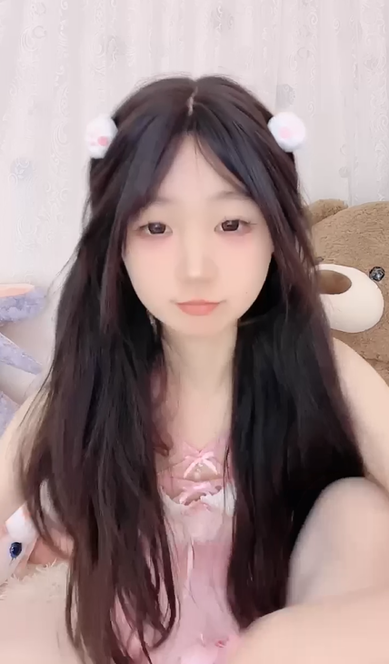 【洛丽塔】超清纯的妹子绝世美颜丝袜大长腿