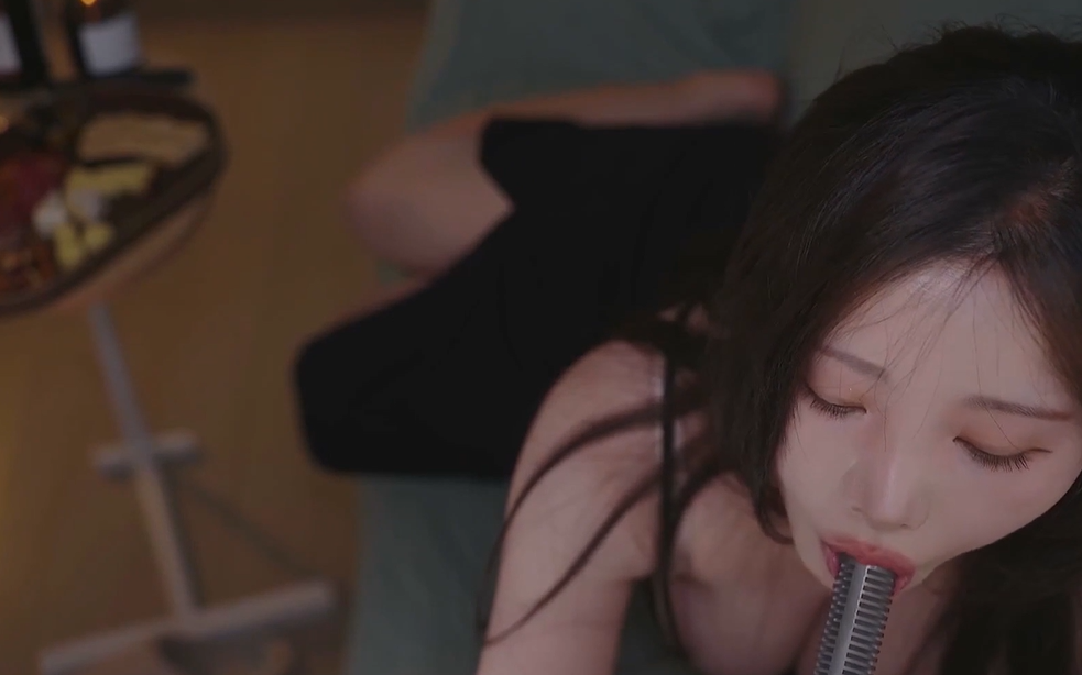 Yoonying - 友达以上,恋人未满 【1V880M】