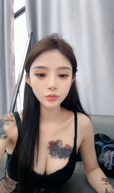 2616 七彩主播【07年小妹妹】废物男友无法满足