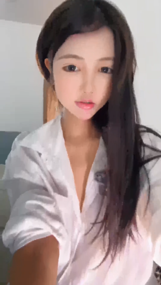 2758 顶级校花【甜心宝贝】男友衬衫+马油白丝，跳蛋自慰