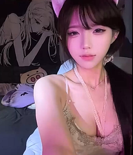 快手颜值反差婊小飞粥情趣丝袜制服淫语诱惑定制私拍