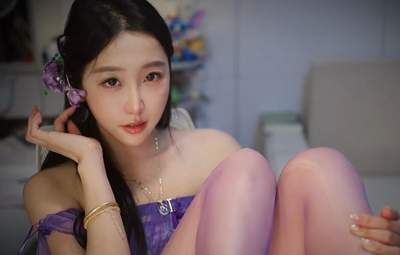 酥酥学姐_大王_您忘记陪臣妾过乞巧节了喔 1V352M百度盘