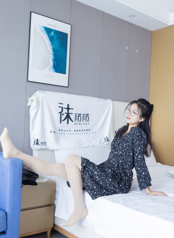 袜啵啵 - 奶油 - 低跟鞋 连衣裙厚肉丝灰丝 【144P1V1.5G】