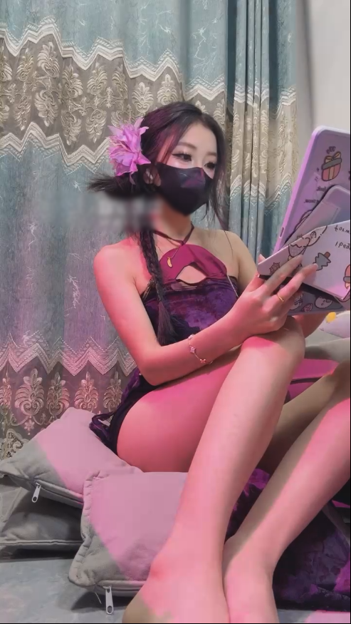 玩物直播芙芙S-250913 第一视角-臭脚太妹胁迫压炸【1V】【669MB百度云】