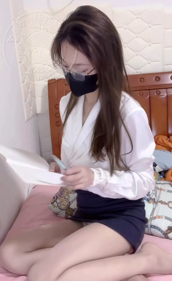 极品御姐-桃子（taotao7481）-新 白色ol 2（1V，766M）