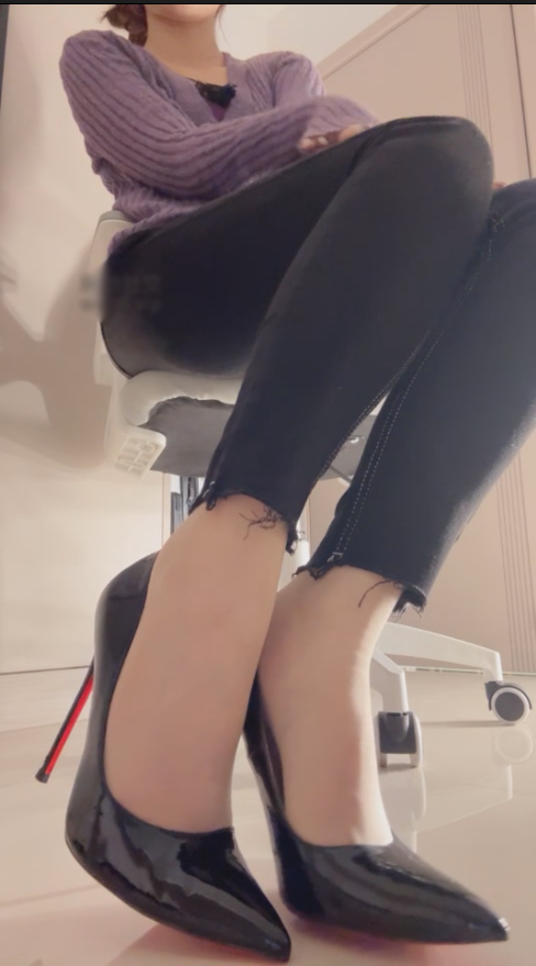 玩物直播小X大王-250901 第一视角-库里斯小妈终极幻想【1V】【536MB百度云】