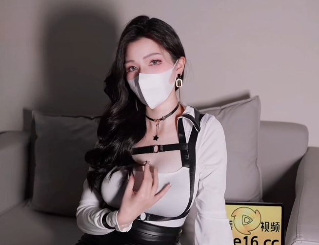 极品御姐-狐不妖-新 女王大人把硬硬的肉棒踩在脚下（1V,625M）
