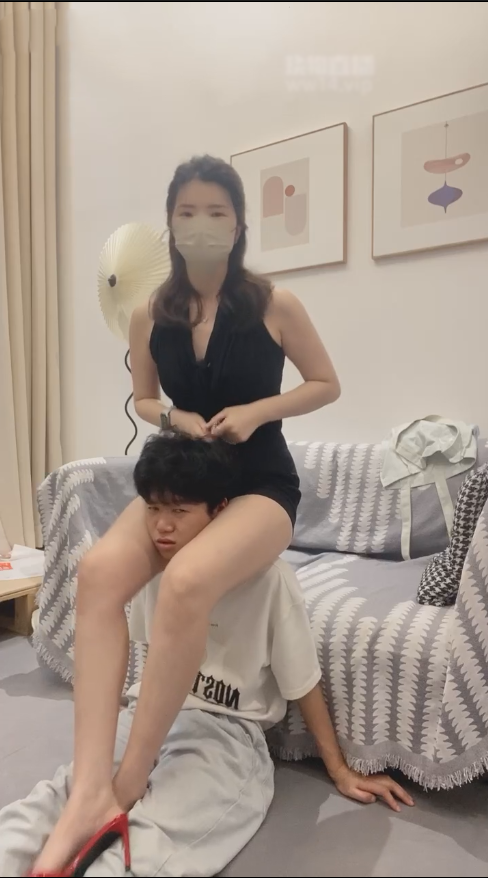 玩物直播170精灵s姐-250922 下班调教贱狗【1V】【371MB百度云】