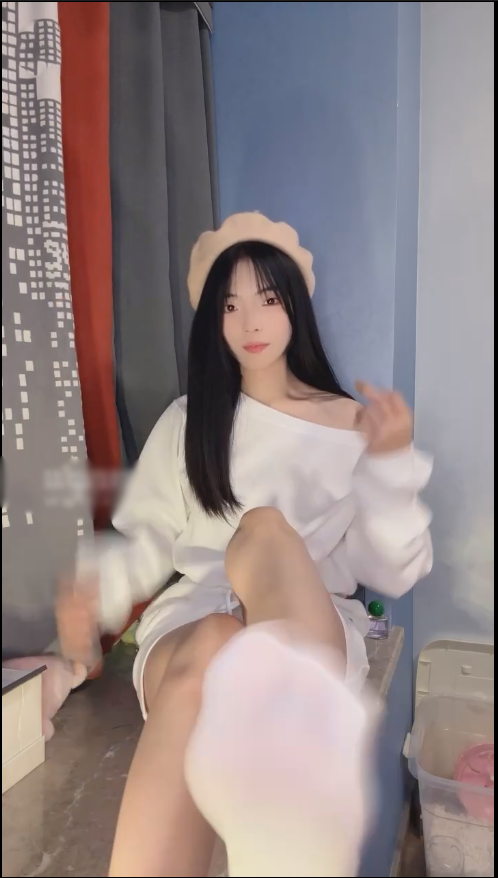 玩物直播丸子-250919 温柔风榨控精红绿灯【1V】【320MB百度云】