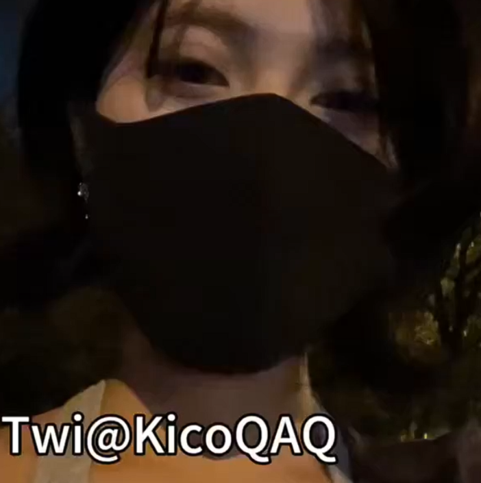 福利姬-kicoqaq-10.9最新付费 路边露出自慰（1V,1G）