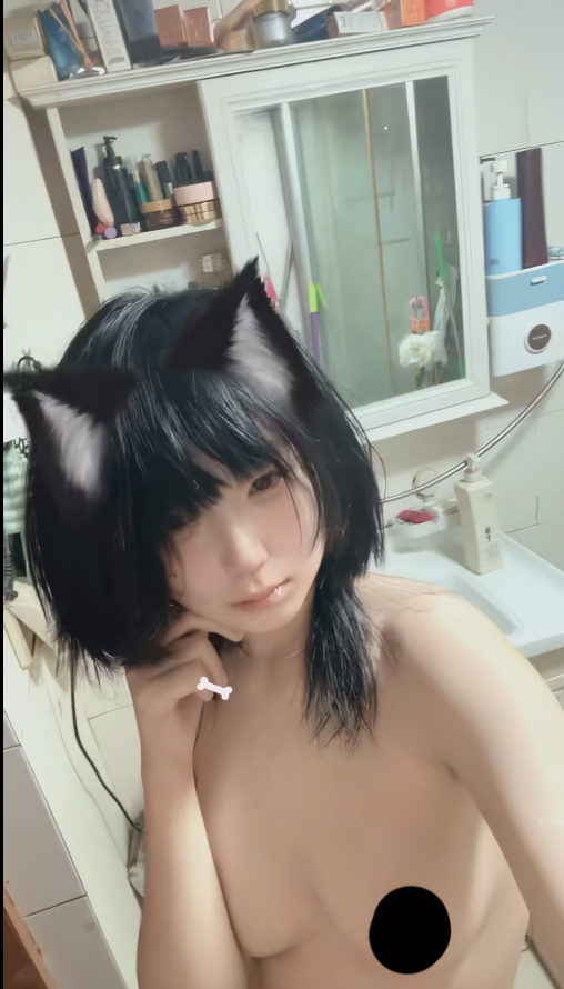 【新】抖音冻梨-嫩妹炉石传说游戏主播【9V】【440MB百度云】