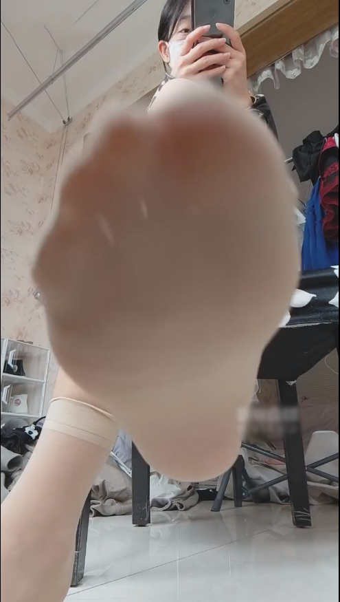 玩物直播桃夭-250921 周末短肉丝妹妹诱导榨精哥哥【1V】【331MB百度云南】