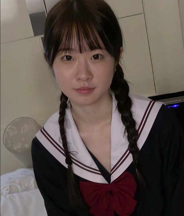 白上咲花碎花长裙嫩妹1v2600mb