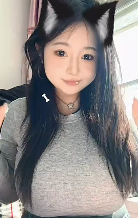无脑 抖音网红，西瓜巨乳露点洗澡抖胸狂插B 高潮喷水