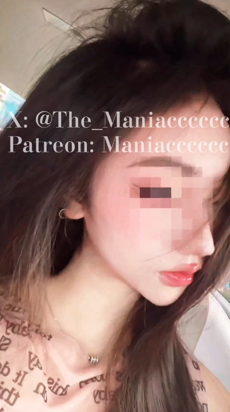 Maniacccccc 模特身材女同学 【2V 730MB】