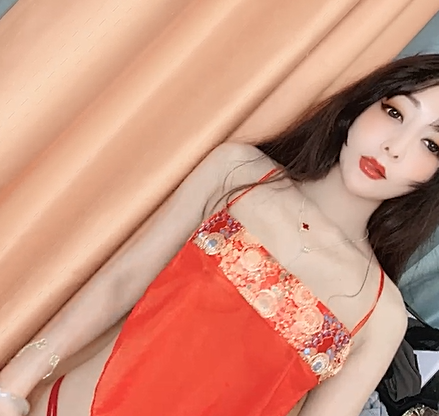 超绝颜值美女【顶顶很顶】直播总是不同花样的情趣内衣搔首弄姿脱光光给狼友看