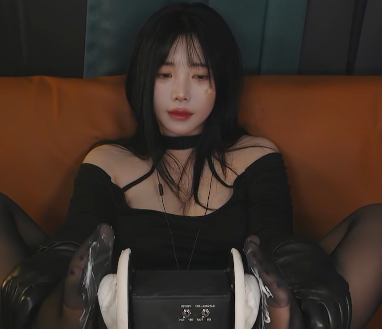 Yoonying_今天你的_MBTI_类型很性感……黑帮角色扮演 1V768M百度盘
