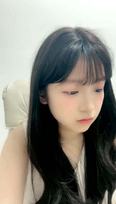 清纯漂亮邻家小妹【呆呆小猫】扣穴自慰敏感型，很有撸点