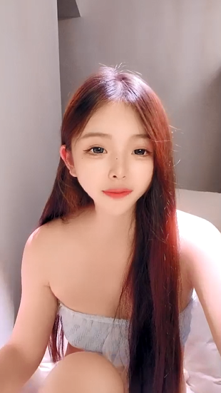 3065 【小懒猫】音洛 甜美校花 完美身材乳房特别漂亮 少毛嫩穴一条缝