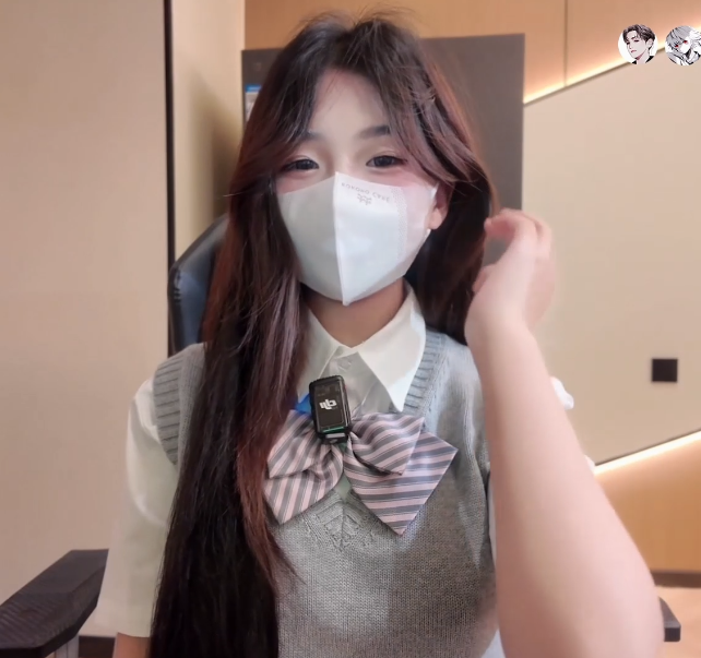 3159 喵叽小糯 - 性感女主播被榜一大哥 强势打桩 各种姿势玩弄插入 极具肉感小白虎嫩穴 浓白中出射入精液