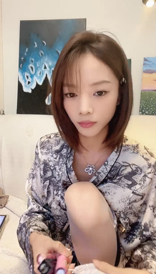 3181 【彩色的小熊宝宝】小模特业余兼职，全身精油玩得飞起