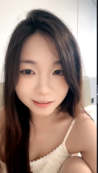 3239 颜值萌妹【猫猫在校】黑白双色丝袜自慰