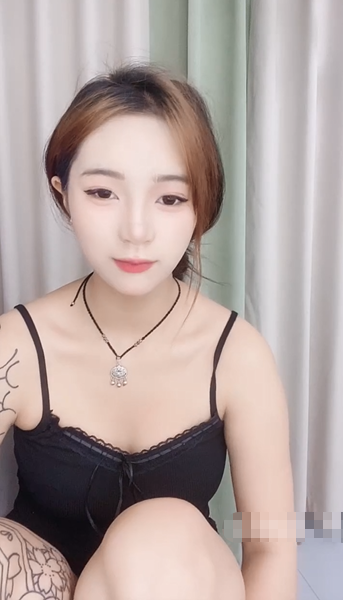3333 花臂嫩妹【悦悦】脱衣裸舞磨豆腐