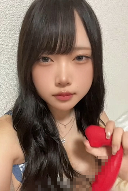 韩国高颜值少女跳蛋紫薇