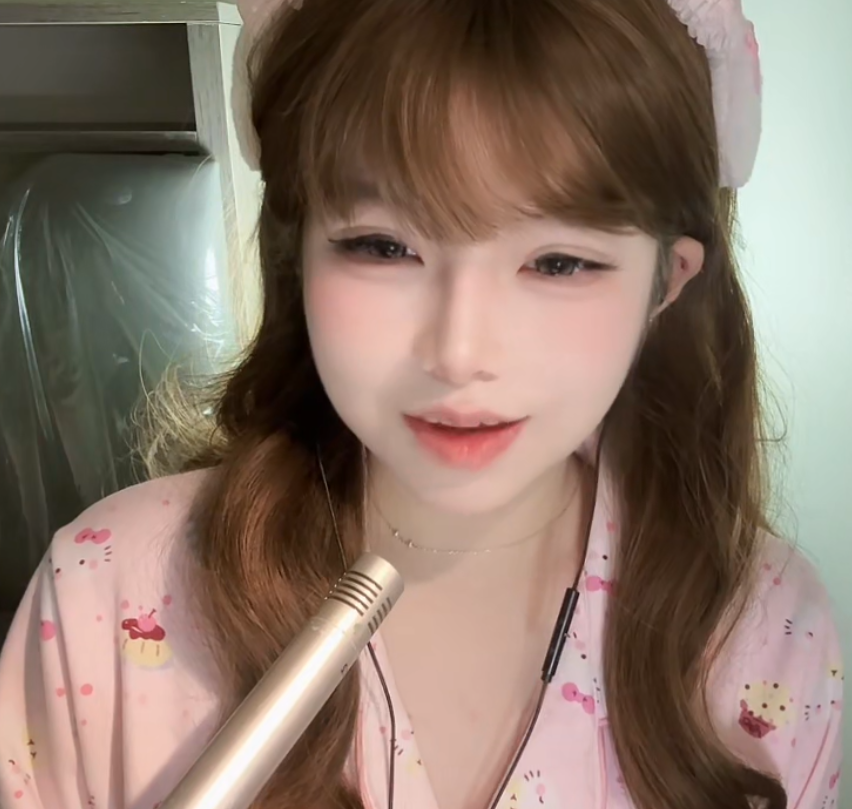 小新新新新  _煮面中_20251122 1V442M百度盘
