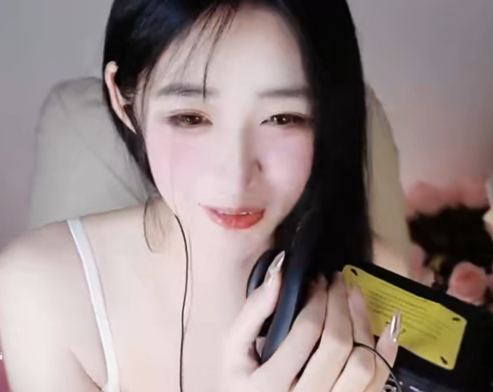 啵啵梨o3o_3D温柔轻语人萋_20251105 1V564M百度盘