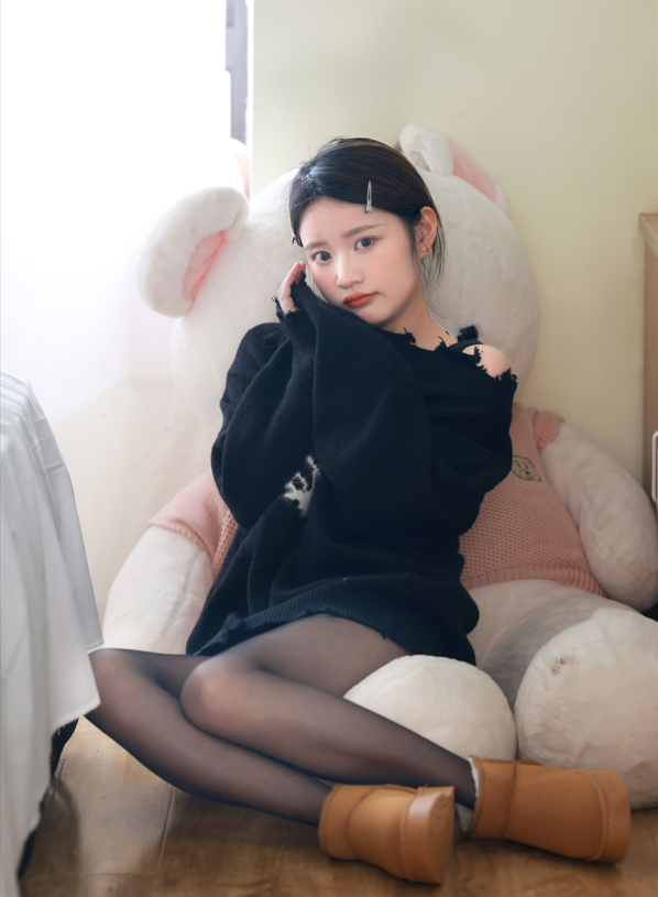 IMZSOCK爱美足 - 小点心 - 性感黑丝裸足私房 【115P1V0.7G】