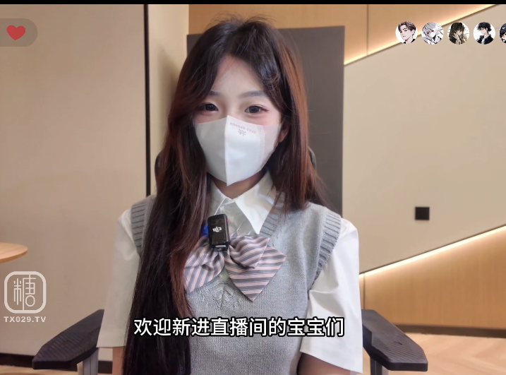 极品嫩妹-喵叽小糯-新 线下面基诱惑,主播小糯被榜一大哥强势打桩(1V,2G)