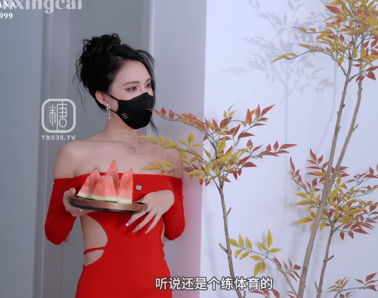 极品御姐-西野加奈-新 同学的妈妈 饥渴肉体丝足淫穴引诱肉棒 疯狂榨精内射（1V,2.6G）