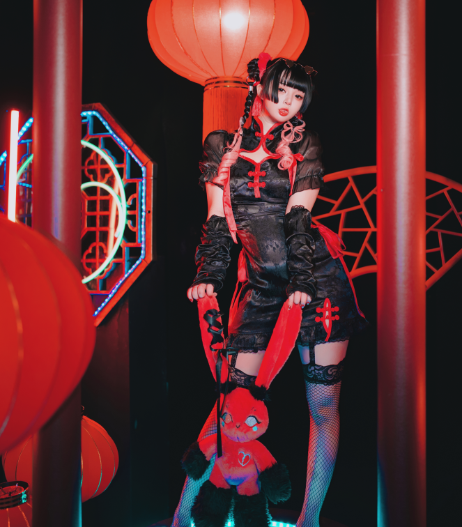 三点全露女菩萨-落落raku-高清版 長夜未央(61P,1V,1.55G)