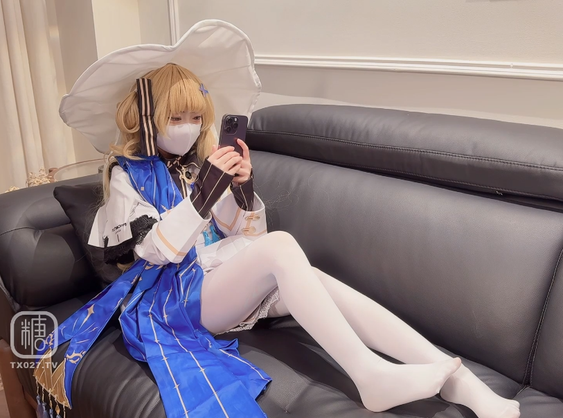 百度盘 小欣奈《肉穴偿租》淫穴菲比被房东叔叔猛插内射 【1V 1.75GB】