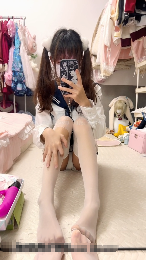 软软兔-定制jk樱高女中紫薇 【1V 490MB】
