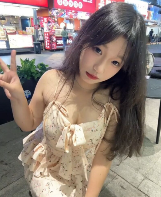 （251120补）一片纸脸穴同框揉奶自慰1v120mb