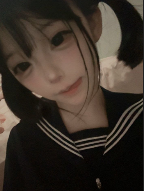 推特萝莉 池奈奈  Ch1o3ovo33w 私定版 【3V 162mb】