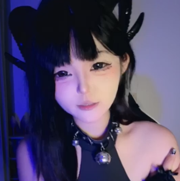【魅魔米米】性感魅魔~反差骚货~丰乳肥臀~双洞齐插喷水