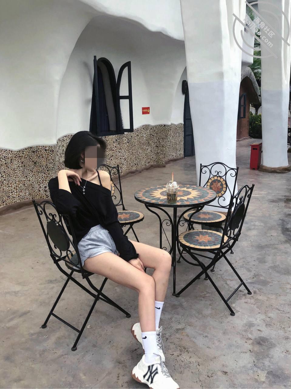 【我的美女姐姐】姐姐穿上灰丝袜美腿，太勾魂了，又强上，大屁股绝了[MP4/286MB] 1V