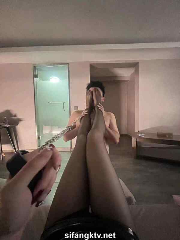 顶级女模【颜~】18v+NP 1G 露脸