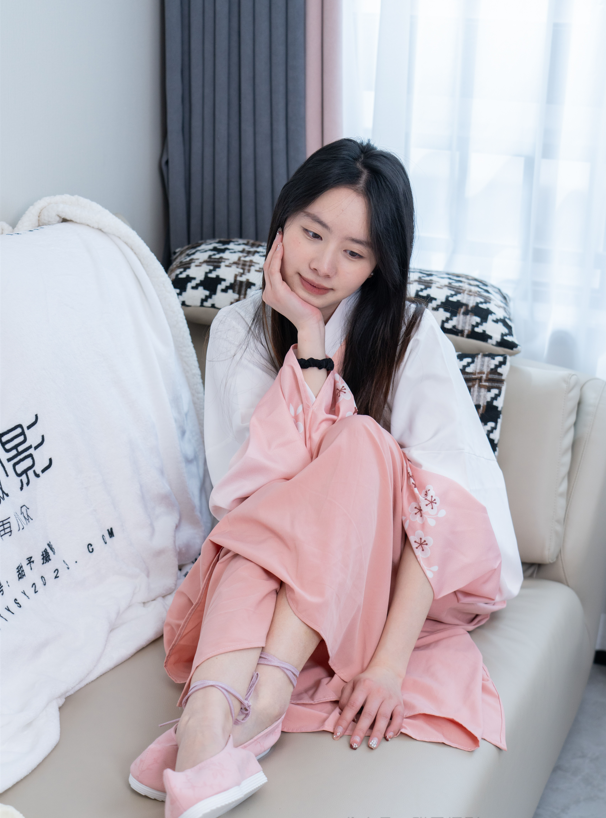 甜予摄影 - 知知 - 白棉袜 裸足美腿 【148P1V1.89G】