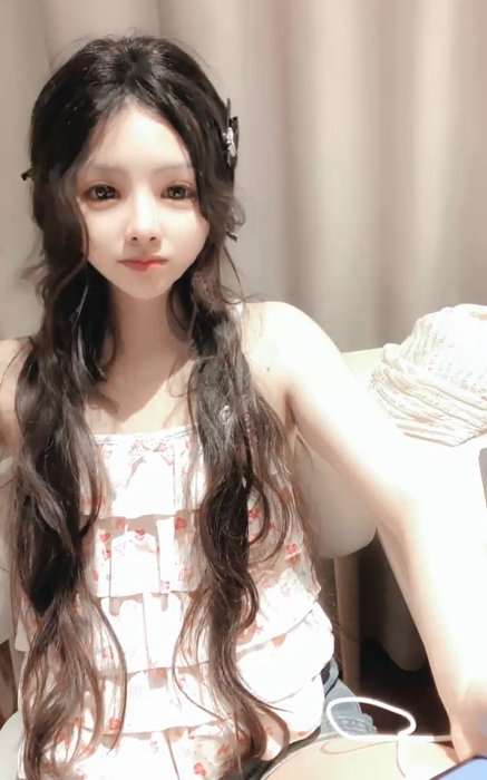 正点萝莉拉闺蜜下海 双女神尺度全开 黑丝嫩穴太养眼