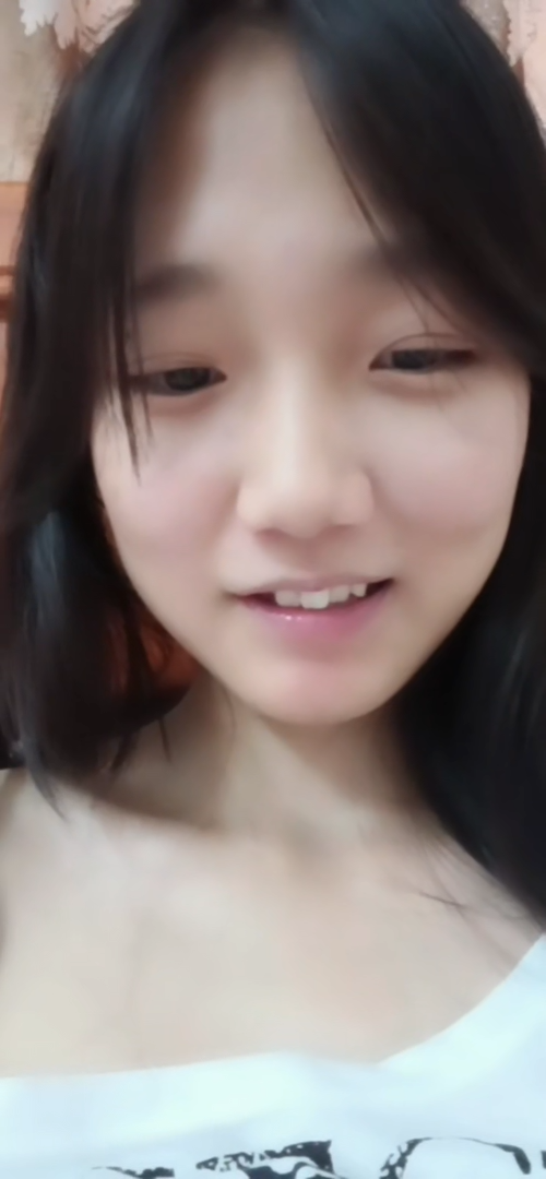 小耐 颜值嫩妹 一对一全裸自慰裸聊6v