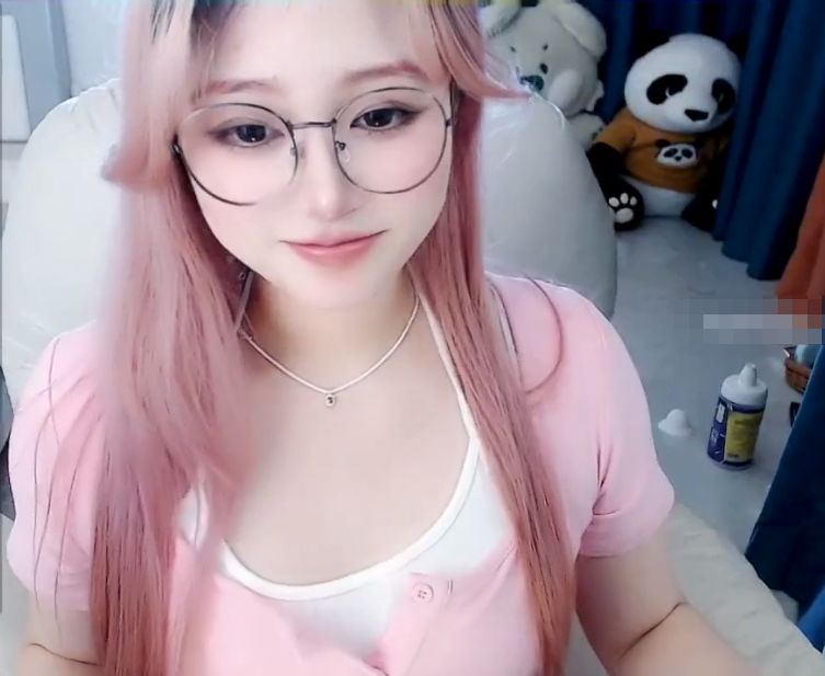 【sweet_18wanwan】嫩乳眼镜美女主播