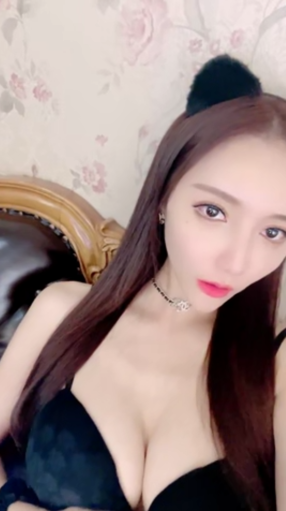 绿茶主播 奈琳 黑丝巨乳
