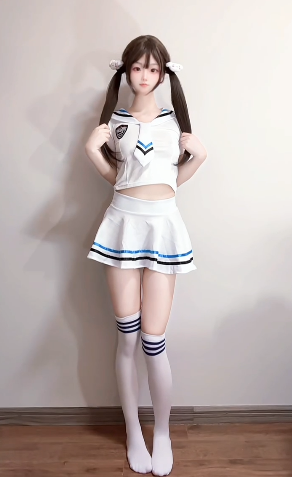 3430 极品清纯颜值少女『软酱』水手服裸舞紫薇，超高颜值反差少萝