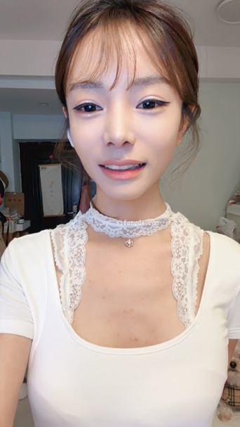 3651 【彩色的小熊宝宝】 魔鬼身材 超级淫荡 道具自慰