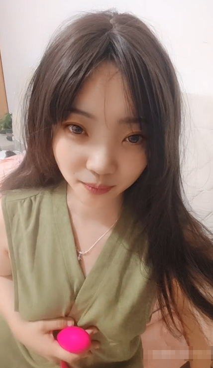 反差淫妹【小M求调教】自打耳光揉奶抽穴