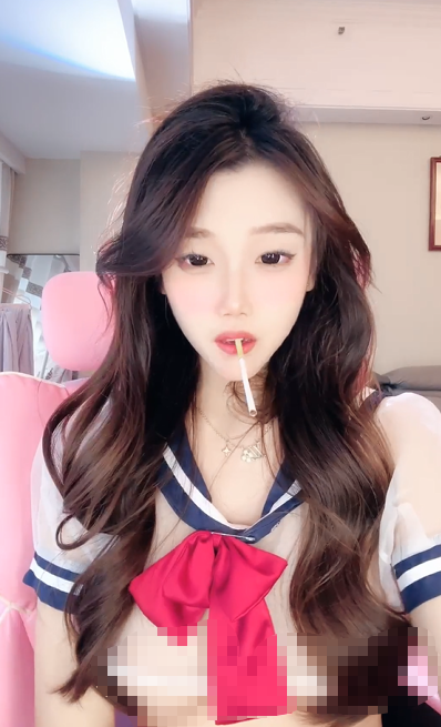 神级女神【董小姐】模特身材~裸舞3v
